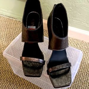 Women dkny gun metal platform heels 5 inches